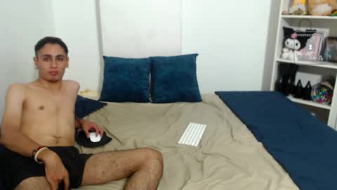 Snapshot of mila_2315 chatting on 10.12.25 Mila and albert online show from 10.12.25