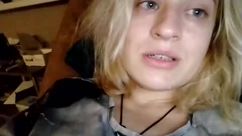 Snapshot of mila_420 chatting on 10.21.25 Mila 420 online show from 10.21.25