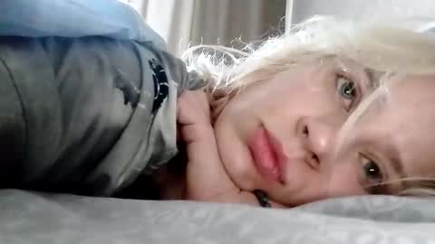 Snapshot of mila_420 chatting on 10.25.25 Mila 420 online show from 10.25.25