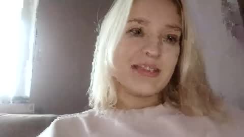 Snapshot of mila_420 chatting on 11.05.25 Mila 420 online show from 11.05.25