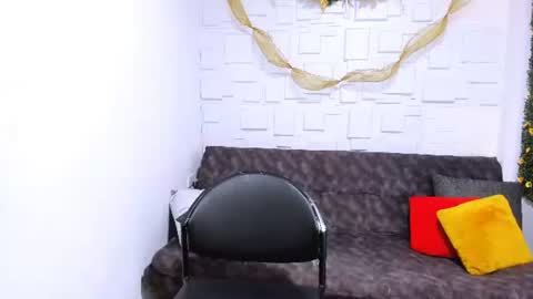 mila_cinnamon13 online show from 01.13.25