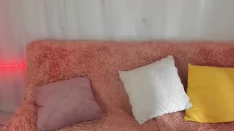 mila_cinnamon13 online show from 03.03.25