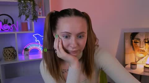 mila_glow online show from 10.07.25