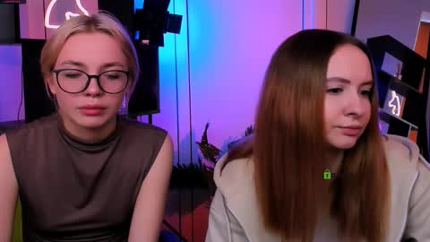 mila_glow online show from 11.18.25