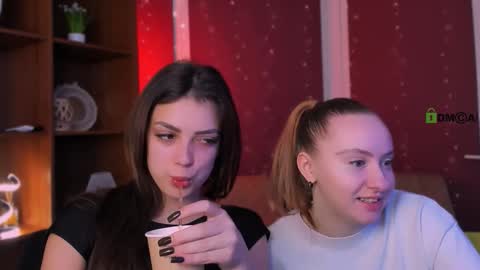 mila_glow online show from 11.25.25