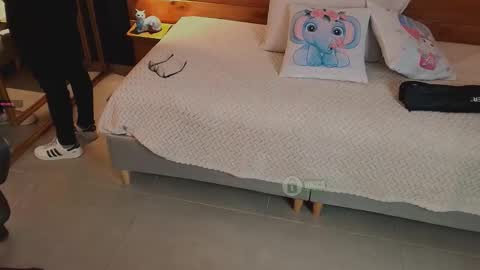 Snapshot of mila_kiitty chatting on 02.05.26 Milena online show from 02.05.26