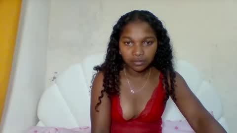 Snapshot of mila_lunah chatting on 05.19.26 mila_lunah online show from 05.19.26