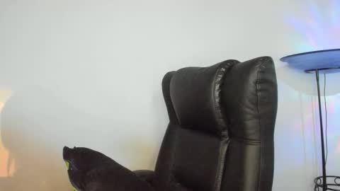 Snapshot of mila_paramo chatting on 10.21.25 Camila online show from 10.21.25