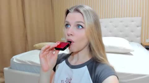 Julia and Edson online show from 02.10.25