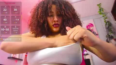 Snapshot of mila_rozze chatting on 10.15.25 online show from 10.15.25
