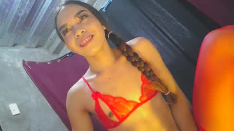 Snapshot of mila_seductressxx chatting on 06.30.26 mila_seductressxx online show from 06.30.26