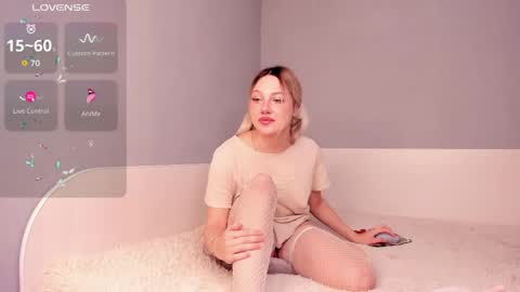 Snapshot of mila_sweeet chatting on 04.18.26 MilaSweeet online show from 04.18.26