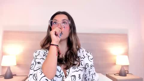 Snapshot of mila_thomass chatting on 03.02.26 mila_thomass online show from 03.02.26