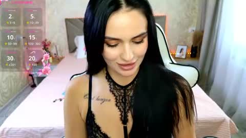 Snapshot of milaasweety chatting on 06.25.26 Mila online show from 06.25.26