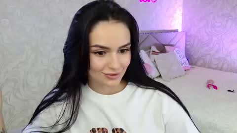 Snapshot of milaasweety chatting on 07.23.26 Mila online show from 07.23.26