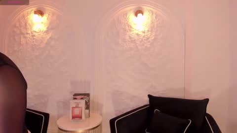 Mila online show from 11.02.25