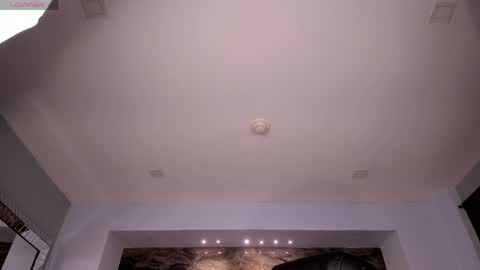 Mila online show from 04.04.26