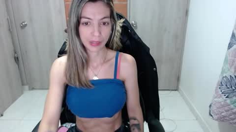 milacoxx8819 online show from 02.11.25