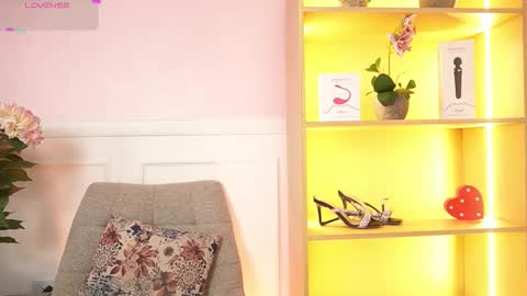 Snapshot of milacrave chatting on 02.03.26 milacrave online show from 02.03.26