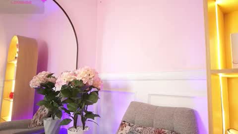 Snapshot of milacrave chatting on 02.07.26 milacrave online show from 02.07.26