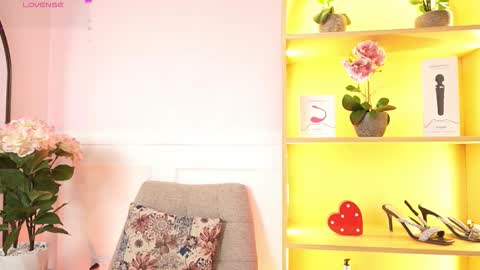 Snapshot of milacrave chatting on 02.23.26 milacrave online show from 02.23.26