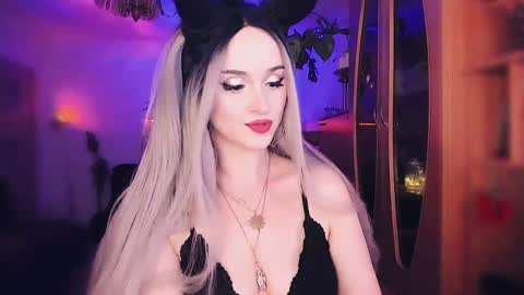 MiladyJolie online show from 03.06.25