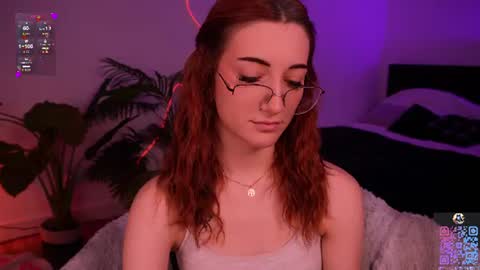 Snapshot of milaflameee_ chatting on 06.09.26 Mila . online show from 06.09.26