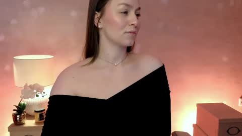 Snapshot of milafleur chatting on 05.07.26 Mila Fleur online show from 05.07.26