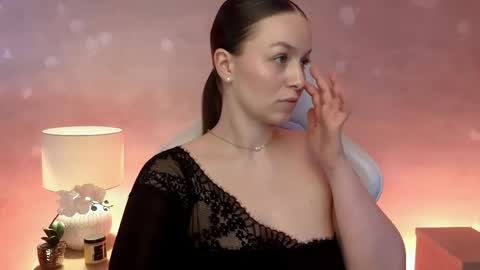 Snapshot of milafleur chatting on 05.22.26 Mila Fleur online show from 05.22.26