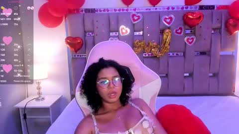 Milenna online show from 02.16.25