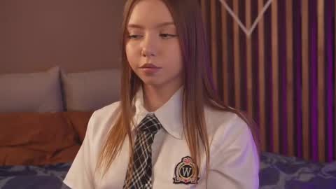 Snapshot of milaice chatting on 02.08.26 Mila online show from 02.08.26