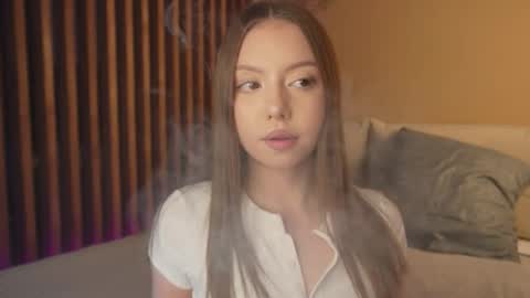 Mila online show from 04.05.26