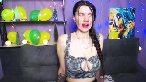 Milaloona online show from 01.14.25