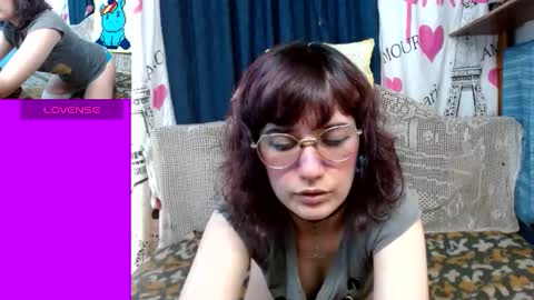 Mila-Lunala online show from 09.21.25