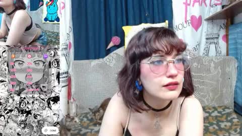 Snapshot of milalunala chatting on 09.27.25 Mila-Lunala online show from 09.27.25