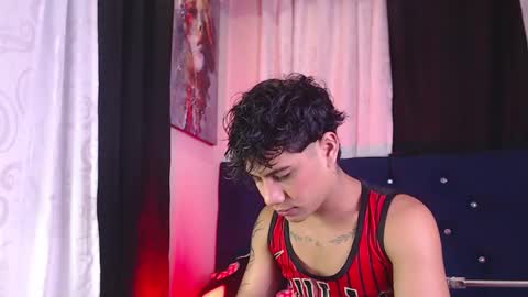 Milan Anxel online show from 02.15.26