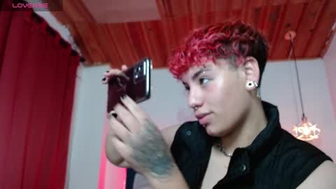 Snapshot of milan_rf chatting on 01.06.25 MILAN online show from 01.06.25