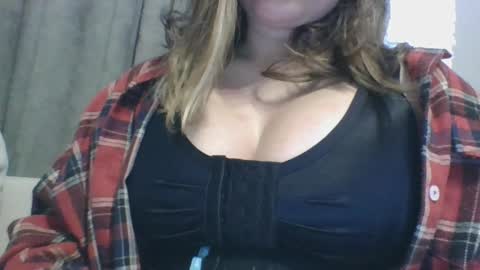 Snapshot of milana5551 chatting on 12.26.24 milana online show from 12.26.24