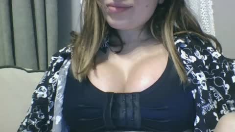Snapshot of milana5551 chatting on 12.26.24 milana online show from 12.26.24
