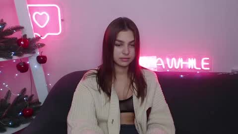 milanaangelas online show from 12.15.24