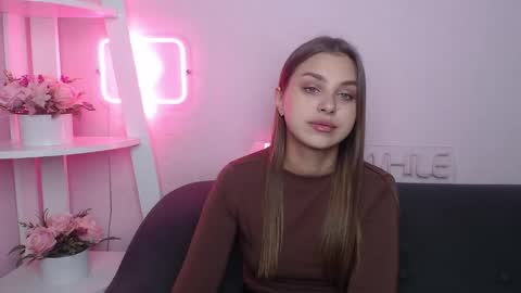milanaangelas online show from 09.21.25