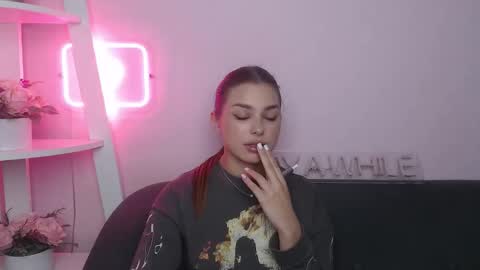 milanaangelas online show from 11.30.25