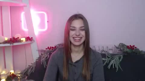 milanaangelas online show from 12.21.25