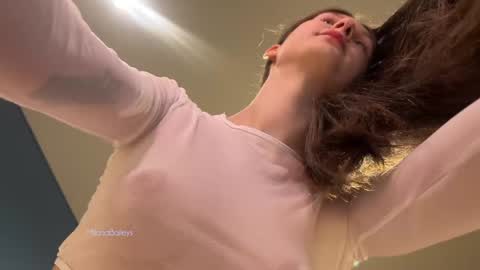 Snapshot of milanabaileys chatting on 01.11.25 Milana online show from 01.11.25