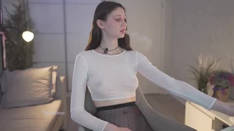 Snapshot of milanabaileys chatting on 02.11.25 Milana online show from 02.11.25