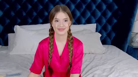 MilanaBalmain online show from 02.04.25