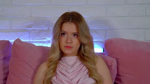 MilanaBalmain online show from 04.11.26