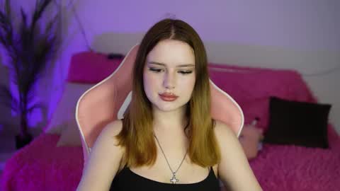 milanamoons online show from 10.05.25