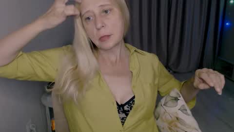 Milena online show from 09.28.25