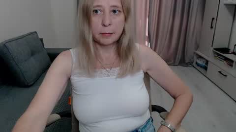 Milena online show from 08.02.26